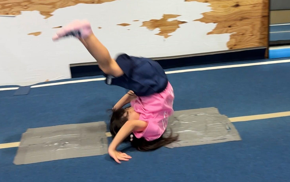 子どもアクロバット教室(年長から小学生)※月額制